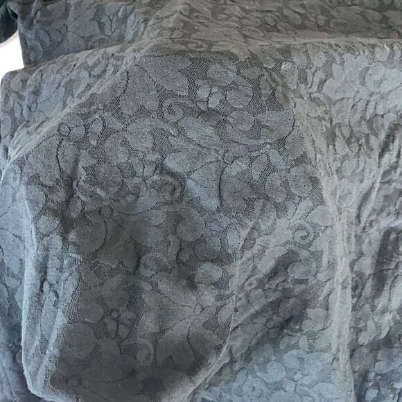 Vintage 90’s Lace Crew-Neck Top - Picture 5 of 6